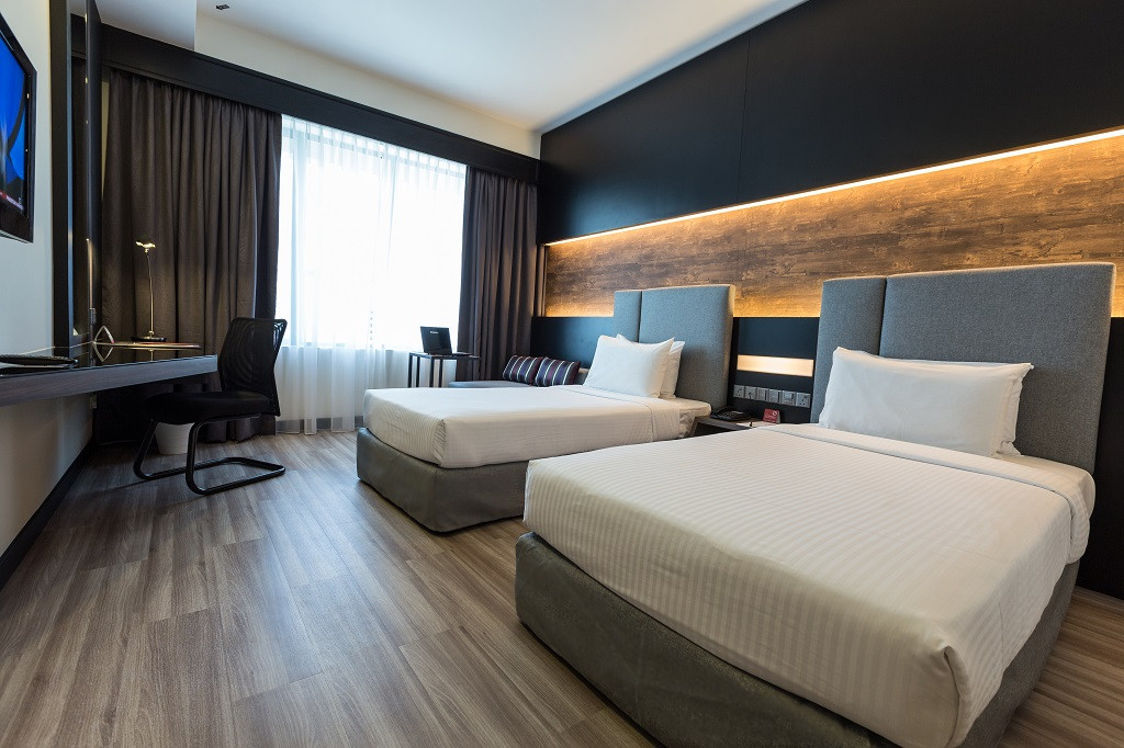 Deluxe Twin Sharing Room